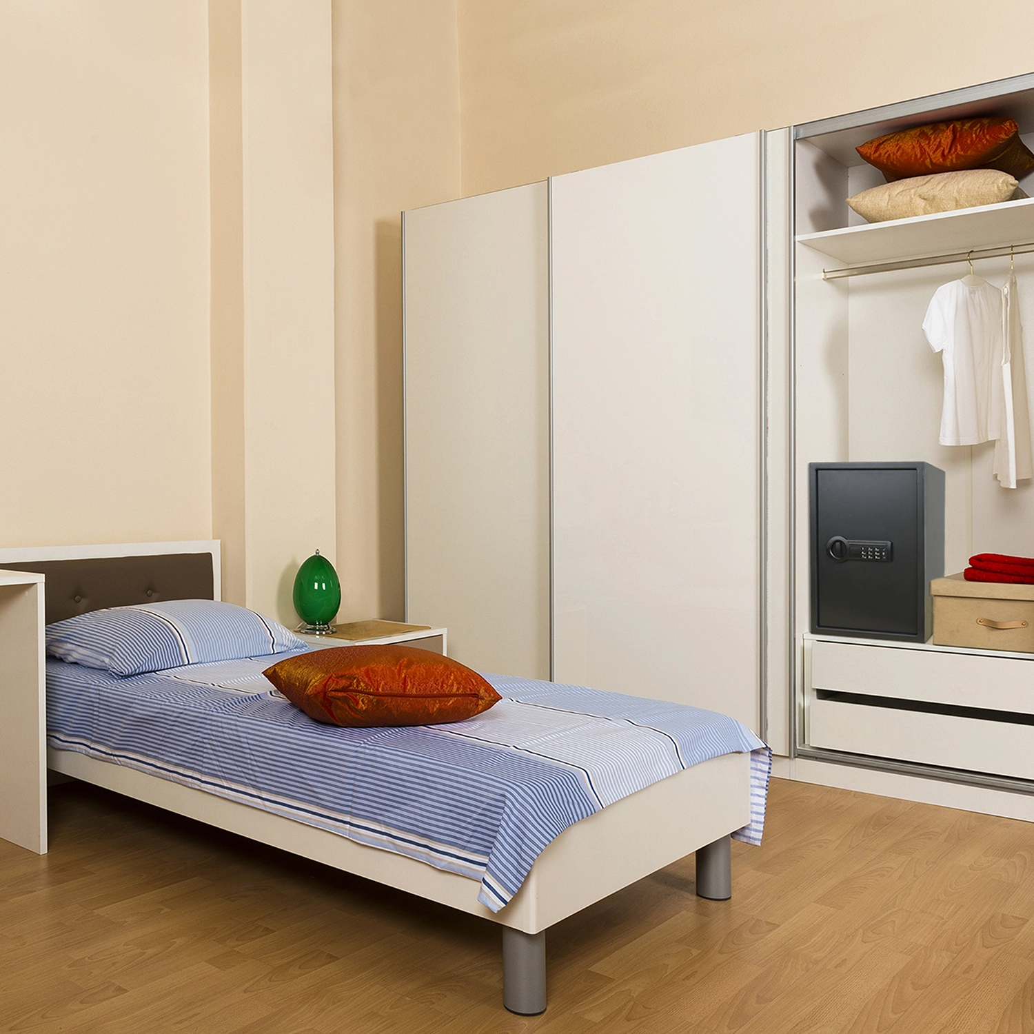 Stack-On Extra Large Personal Safe with Electronic Lock